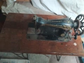 АНТИКА--РЕТРО КРАЧНА ШЕВНА МАШИНА--SINGER--1903 г купена--Гърция, снимка 4