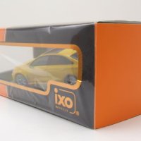 Audi RS3 2022 - мащаб 1:43 на IXO моделът е нов в PVC дисплей-кейс, снимка 9 - Колекции - 43516013