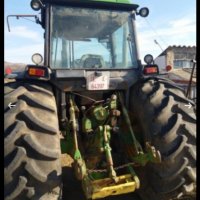 Продавам трактор John Deere 8 серия, снимка 2 - Селскостопанска техника - 32880671