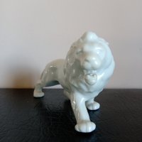 Порцеланова фигура лъв, снимка 2 - Антикварни и старинни предмети - 43886608