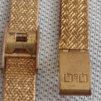Две метални златисти маркови верижки/Q/Q за дамски часовник 42786, снимка 3 - Каишки за часовници - 43894741