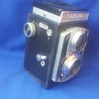 Ретро фотоапарат 1955 г ГДР WELTAFLEX с кожен калъф, ремък и триногата си, снимка 15 - Антикварни и старинни предмети - 37076687