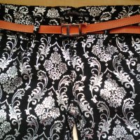 Спортно-елегантен панталон в черно и сребристо сиво с коланче ,внос от Италия, снимка 5 - Панталони - 27005414