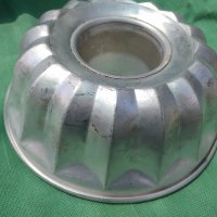 Стара алуминиева форма за кекс БДС, снимка 3 - Съдове за готвене - 33071948