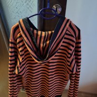 Продавам дамски пуловер , снимка 2 - Блузи с дълъг ръкав и пуловери - 43182051