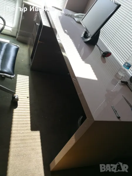 продава офис бюра - изработени по поръчка, снимка 1