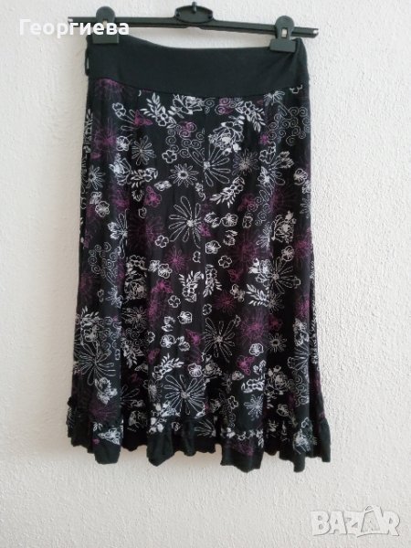 Черна пола с флорални мотиви в лилаво, снимка 1