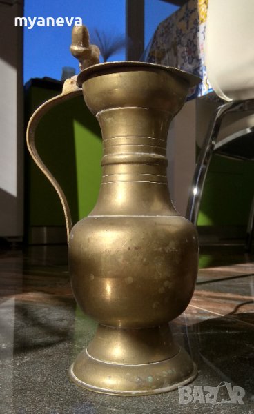 Бронзова масивна кана с богата орнаментика , снимка 1