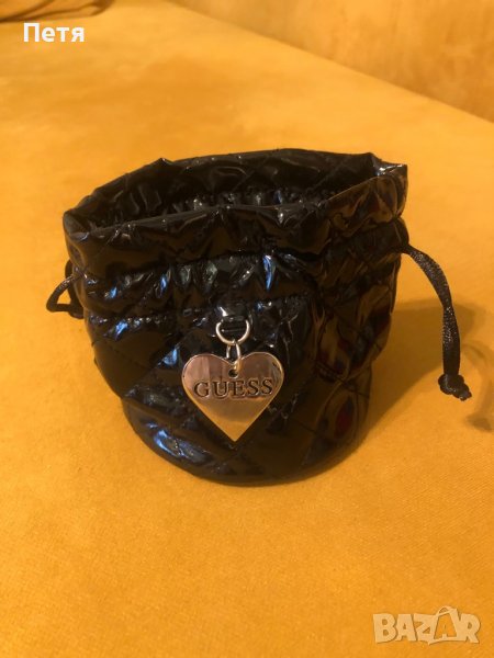 Guess Торбичка за бижута, снимка 1