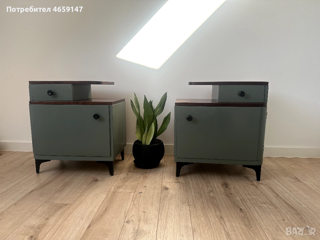Две реставрирани дървени нощни шкафчета, снимка 1