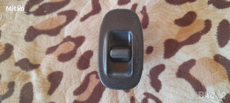 Бутон Ел. Стъкло Предно Дясно Тойота Карина Седан 1995г / Toyota Carina Sedan 1995y, снимка 1