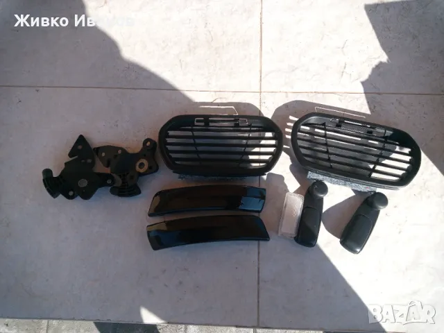 Закопчалки за задните седалки Пежо 208, снимка 1