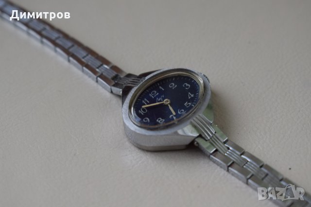 Красив дамски часовник, снимка 3 - Антикварни и старинни предмети - 32292454