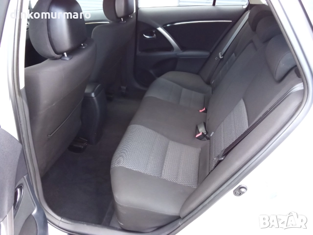 Toyota Avensis 2.0D4D-124kc. FACELIFT, снимка 12 - Автомобили и джипове - 52668405