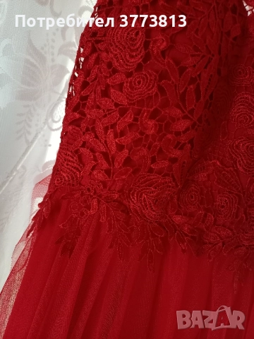 Елегантна червена официална рокля с дантела – перфектна за бал, сватба или повод, снимка 2 - Рокли - 52511456