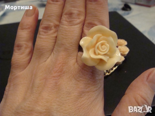 Руски Позлатена гривна с порцелан и пръстени, снимка 10 - Бижутерийни комплекти - 28861075
