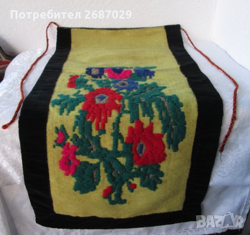 красива стара престилка от носия с бродерия, жълта, с цветя и други престилки