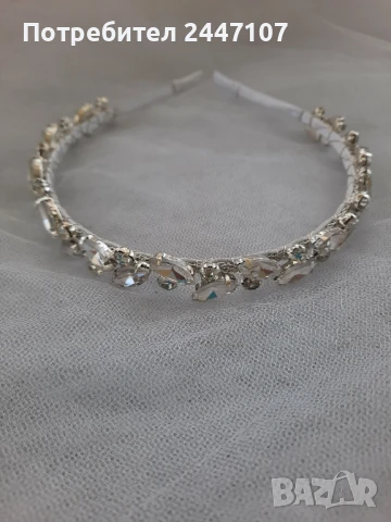 Диадема за коса, снимка 3 - Сватбени аксесоари - 51378126