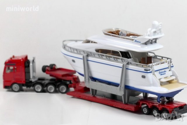 MAN транспортен на яхта, heavy haulage transporter with yacht - мащаб 1:87 на SIKU, снимка 3 - Колекции - 38046095