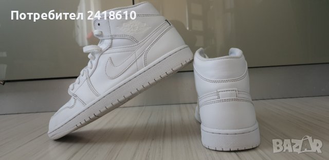 Nike Air Jordan1 Retro Tripple White Mens Size 43/27.5 UK 8.5 US 9.5 ОРИГИНАЛ!, снимка 1 - Кецове - 43021167