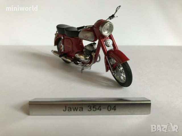 Jawa 250 typ 354-04 1953 мотор - мащаб 1:24 на Atlas моделът е нов в кутия, снимка 2 - Колекции - 41443231