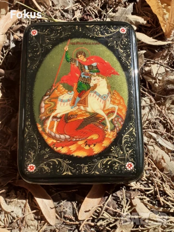 Уникална руска лакова кутия - табакера Федоскино печат, снимка 2 - Антикварни и старинни предмети - 51301428