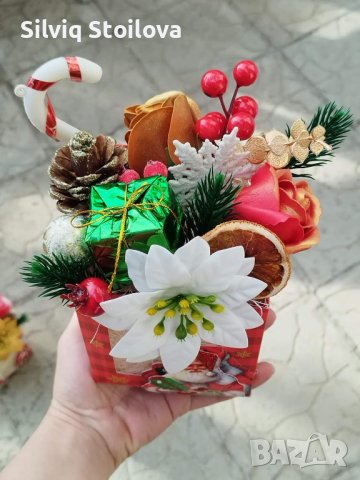 🎄🎁Ново🎁🎄Празнични кутия със сапунени цветя и декорация, снимка 2 - Коледни подаръци - 43250638