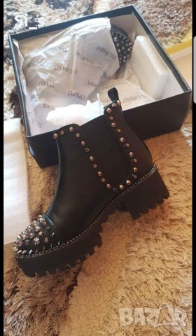 модерни боти с шипове, снимка 3 - Дамски боти - 34965801