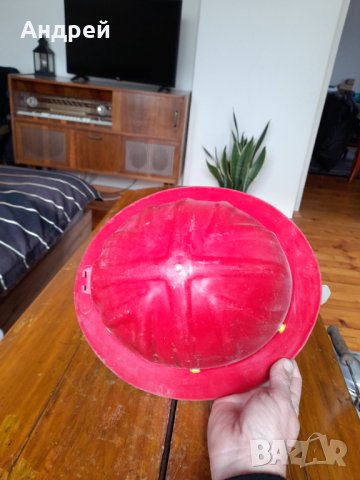 Стара строителна каска, снимка 3 - Други ценни предмети - 39531735