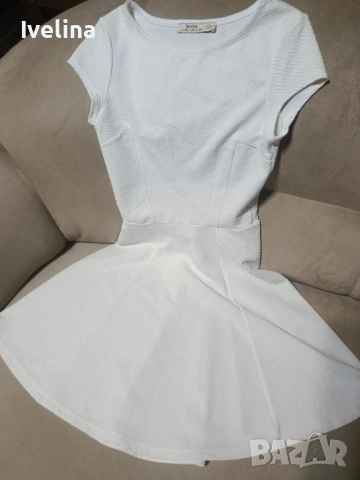 Рокля Bershka, снимка 2 - Рокли - 53528631