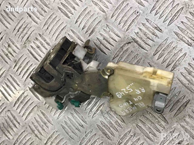 Задна дясна брава Nissan Almera Tino,2004г.