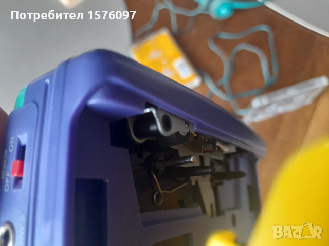 Работещ Casio AS-41 портативен стерео касетофон тип Walkman / Уокмен / Уолкмен, снимка 7 - Други - 53404965