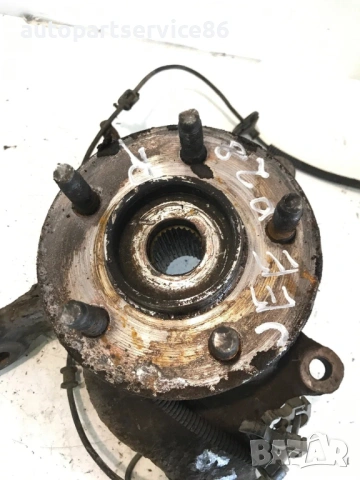 Преден десен кормилен носач с главина за колело за Jeep Cherokee 2.8 CRD (2005), снимка 3 - Части - 53570580