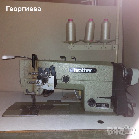 Двуиглова шевна машина