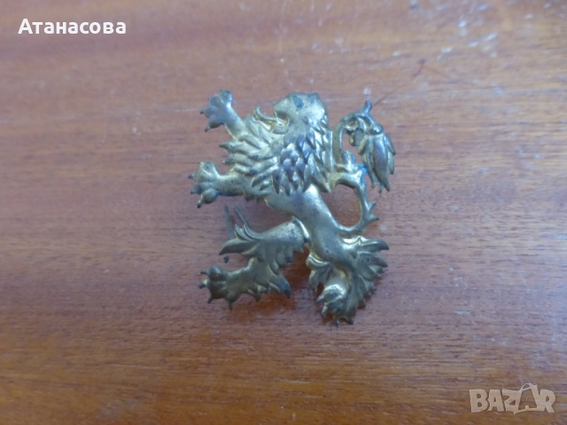 Кокарда Лъвче Лъв