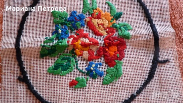 Бродирани карета,колани,конци и заготовки - българска бродерия, снимка 5 - Декорация за дома - 12445006