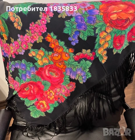 Руски копринен шал, снимка 2 - Антикварни и старинни предмети - 53499393