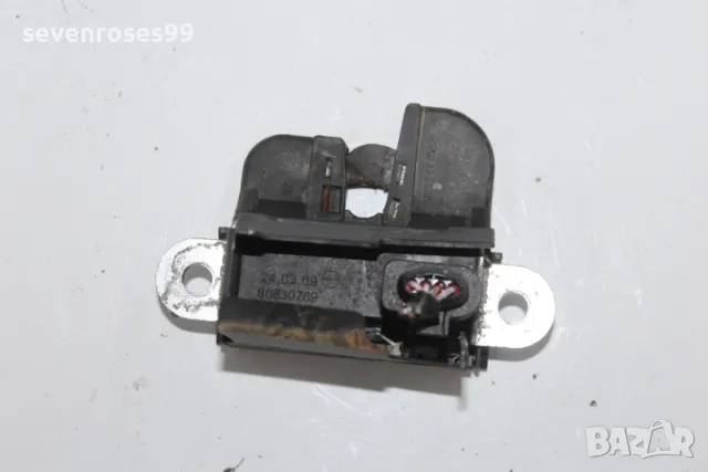 Брава заден капак багажник Фолксваген Голф 6 VW Golf 6 4врати хечбек, снимка 3 - Части - 48709492