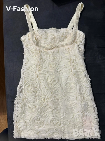 Бежова елегантна рокля, снимка 3 - Рокли - 52819300