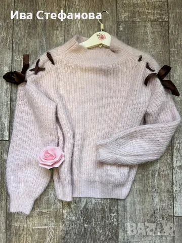 Кукленски нов универсален one size  бледо розов мек дамски пуловер , снимка 2 - Блузи с дълъг ръкав и пуловери - 47730298