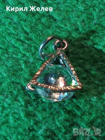 ПОСРЕБРЕН МЕДЕН АРТ МЕДАЛЬОН с ВГРАДЕН БРИЛЯНТНО ФАСЕТИРАН ИСКРЯЩ ЦИРКОН и СТОМАНЕНА ХАЛКИЧКА 19312, снимка 3 - Колиета, медальони, синджири - 39226440