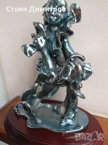 Прекрасна статуетка на клоун и куче,красота, височина 25см, тежи 980гр.ръчна работа , снимка 3 - Колекции - 52021296