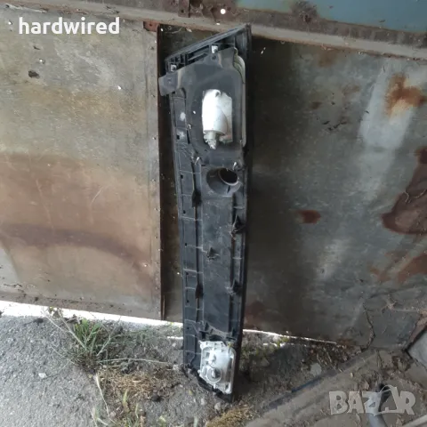 Пластмаса и светлини заден капак Мазда 323, снимка 2 - Части - 49969313