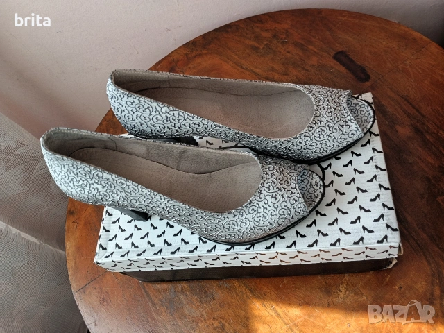 Нови! №39 Сребристи Обувки на ток , снимка 3 - Дамски обувки на ток - 53042291