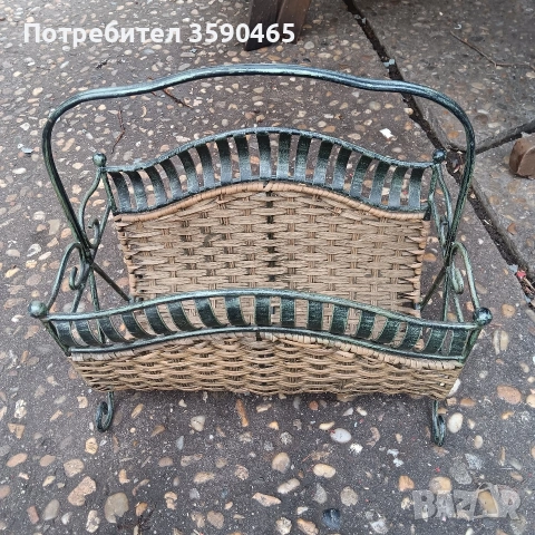 Ретро стойка за списания