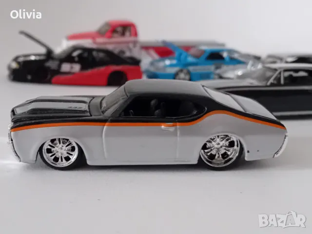 Maisto Pro Rodz/ Pro Playerz 1:64 Ford Mustang, Oldsmobile American Muscle, снимка 5 - Колекции - 49704578