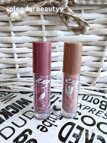Червило Essence Disney Pixar Up Glitter, Kiko Milano Holiday Wonderlights Sparkly Matte Червила, снимка 4 - Декоративна козметика - 48134595