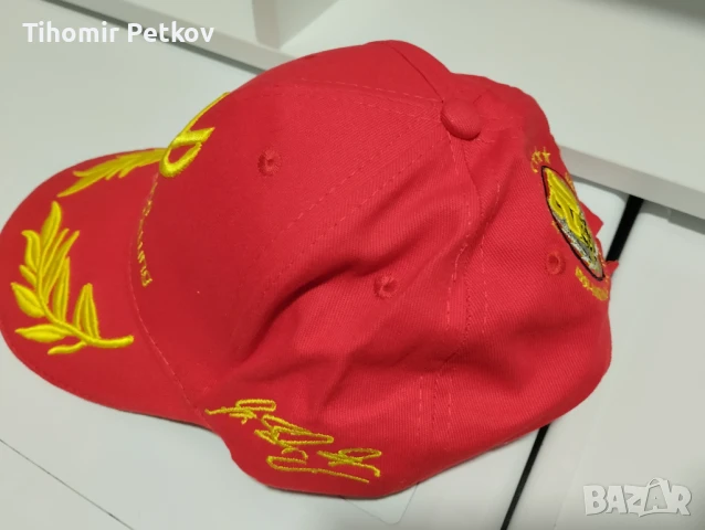 Червена шапка  Михаел Шумахер, снимка 2 - Шапки - 51319183