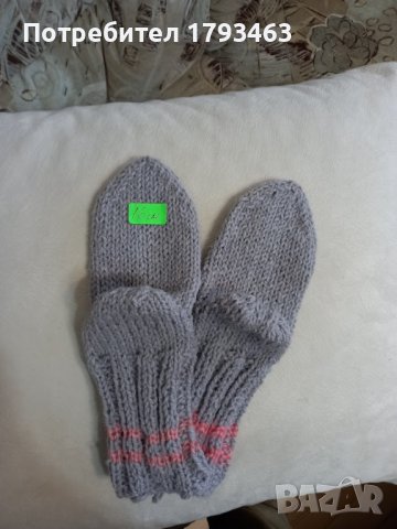 Ръчно плетени детски чорапи от вълна, снимка 1 - Чорапи - 38766950