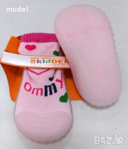 Чорапи със силиконова подметка, снимка 2 - Детски пантофи - 43127984